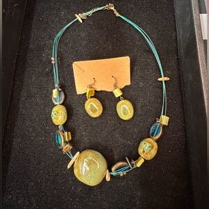 Elegant Green and Gold Jewelry Set